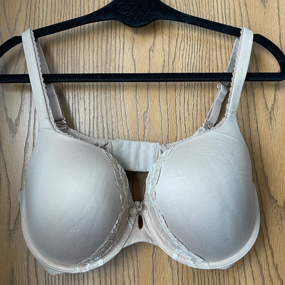 Victoria’s Secret 36 DD Body Bra
